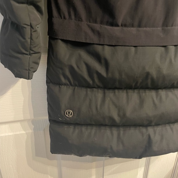 [SOLD 💫] Lululemon down coat - Picture 4 of 8